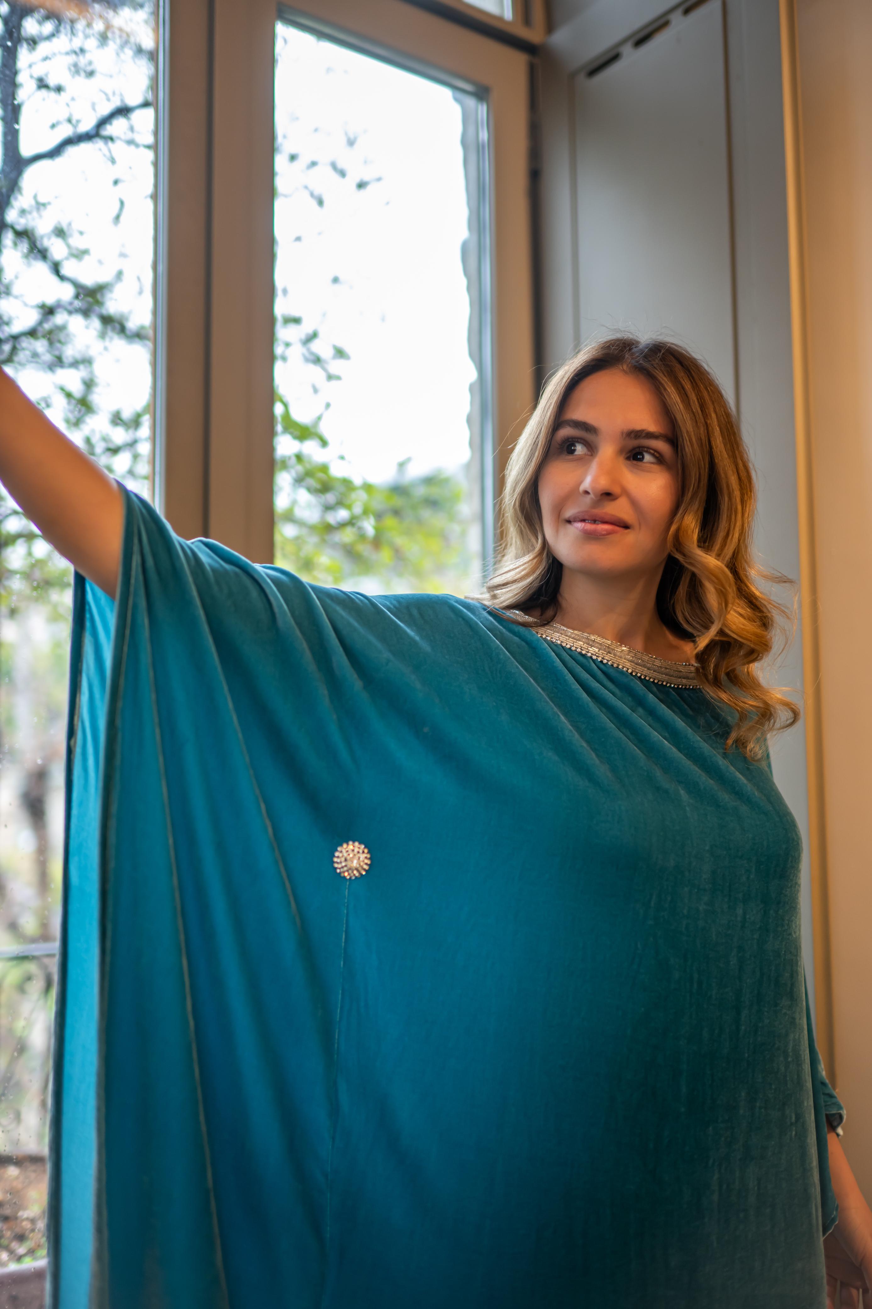 The AMELIE Kaftan