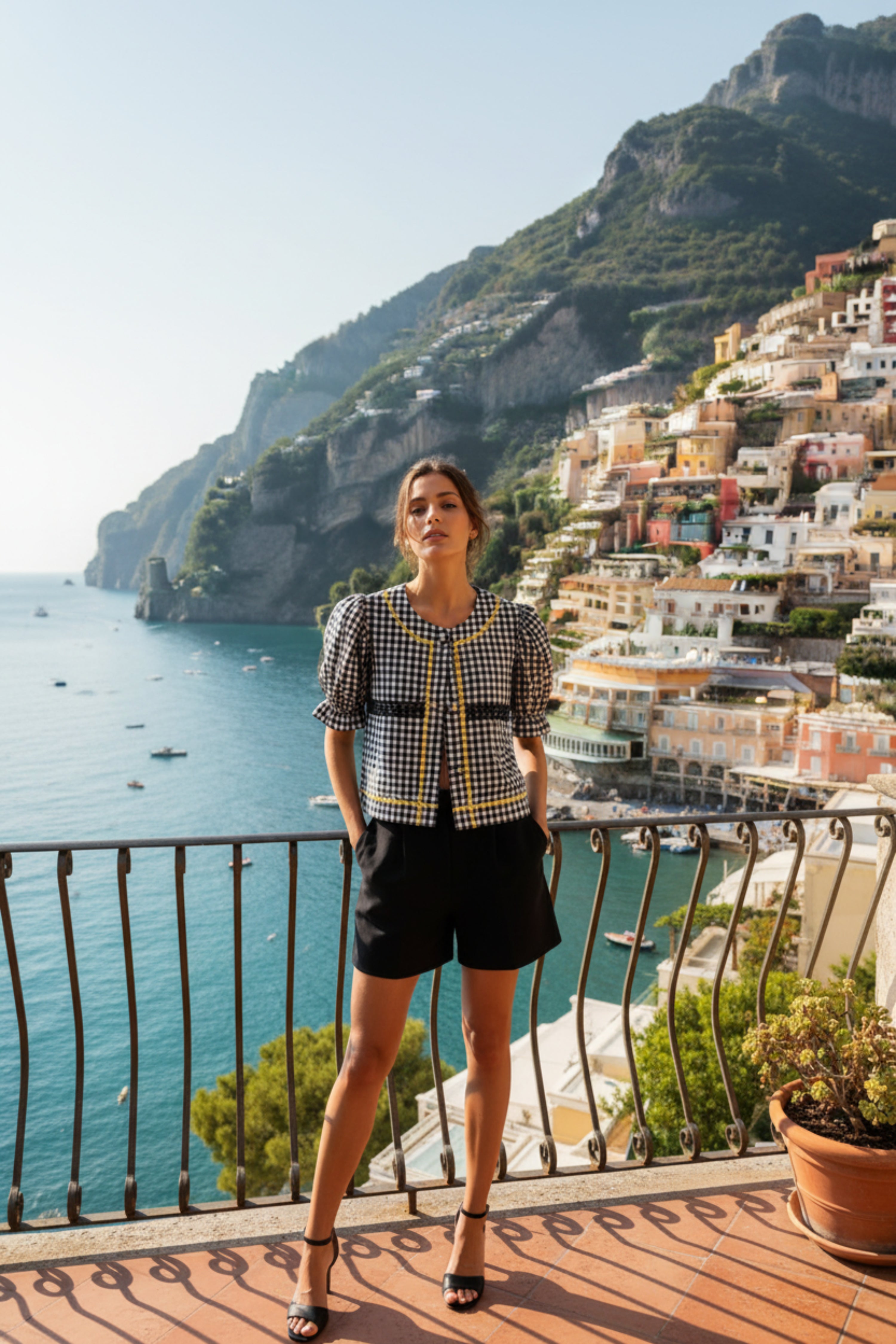 The LEONIE top