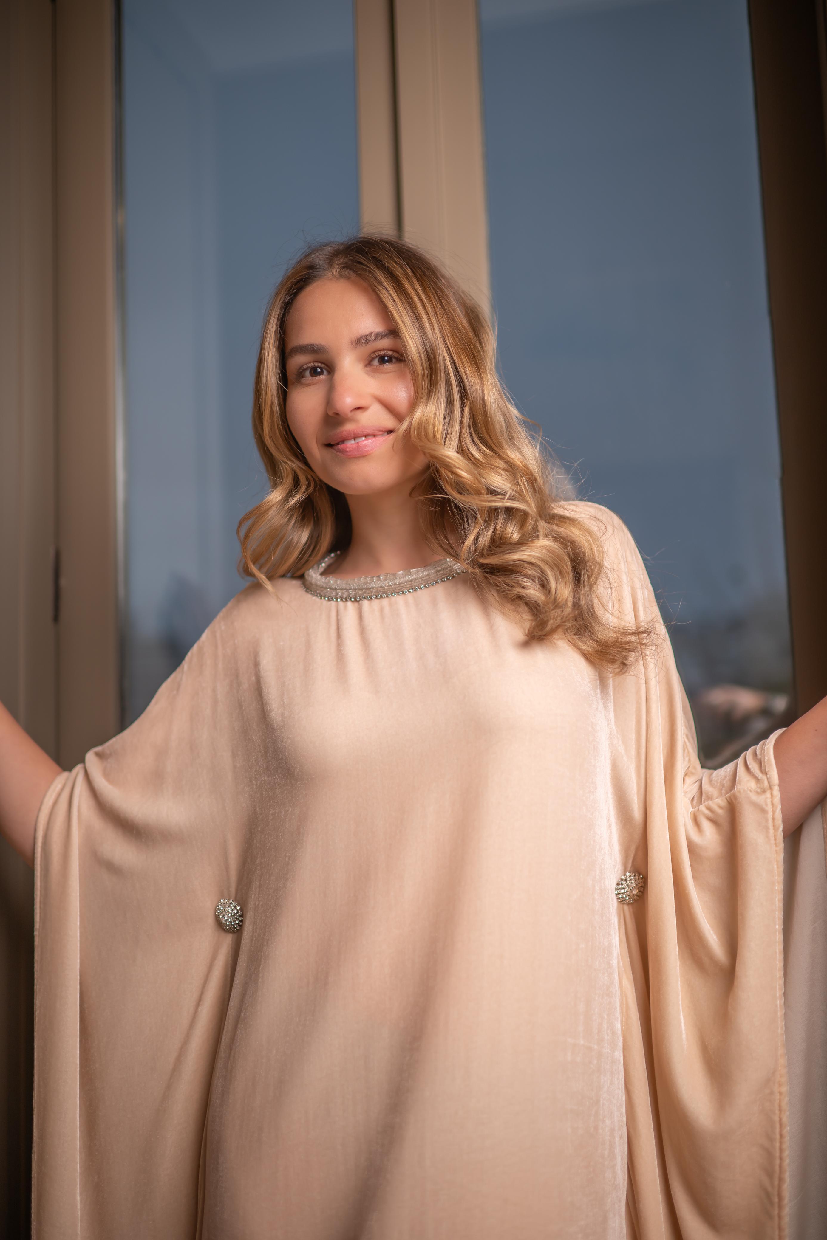 The AMELIE Kaftan